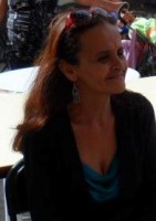 Barrera González, Adoración.